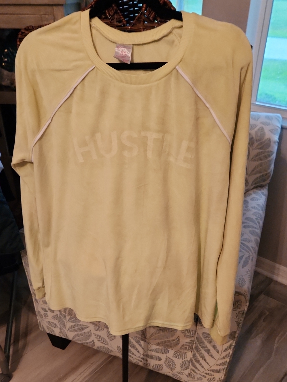 Ladies'Hustle' Crewneck Shirt in Pale Greenish Yellow